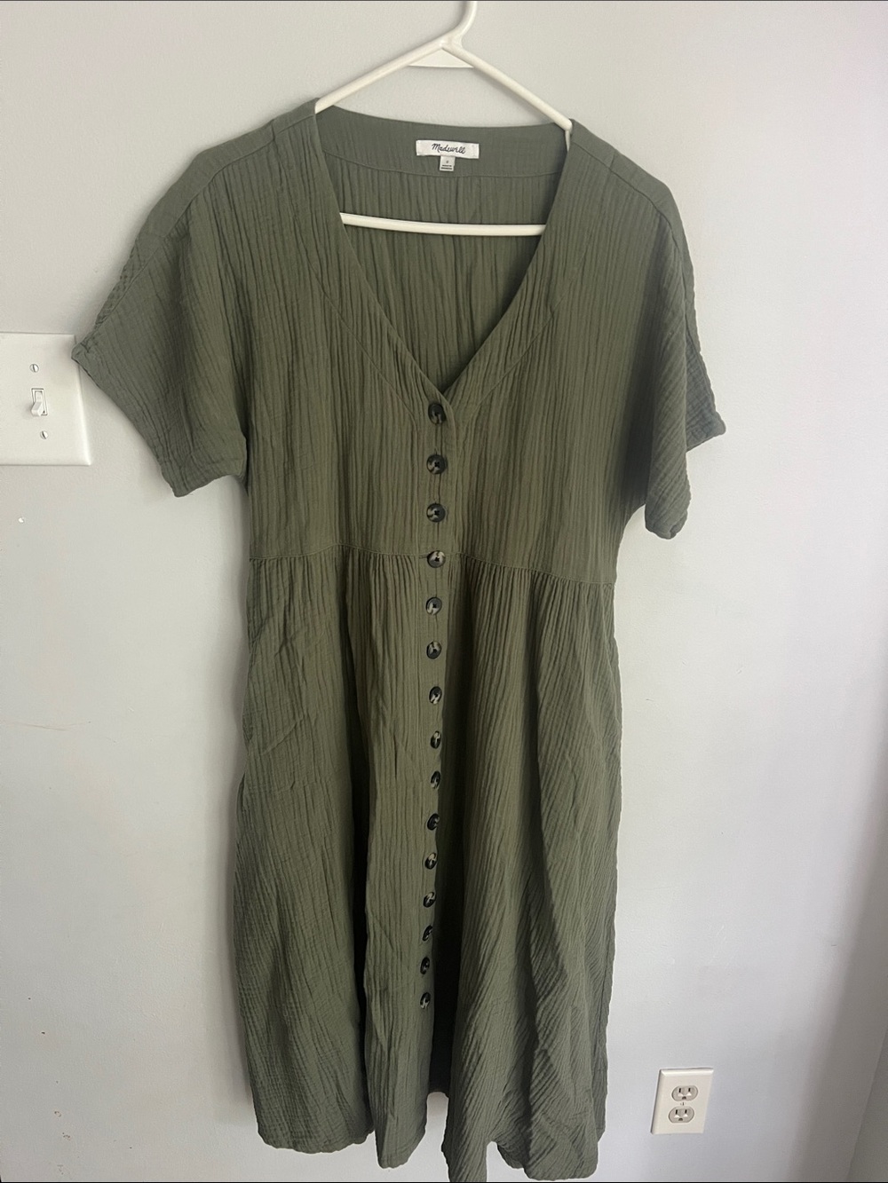 Madewell Olive Green Button-Front V-Neck Midi Dress, small